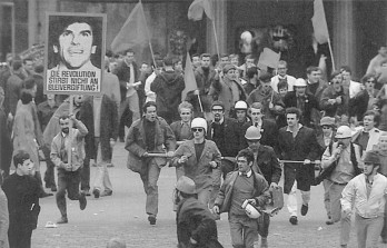Aber auch 1968 konnte die Monopolbourgeosie ihrer taditionellen Bündnisspartnern nicht mehr sicher sein. (11. Mai 68, Bonn).