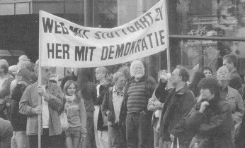 Aus „Unsere Zeit“ (UZ), Zeitung der DKP vom 17.9.2010 (Foto: R. Grimm)