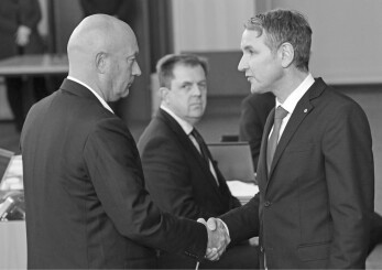 Perfekte Inszenierung – per Handschlag besiegelt!
