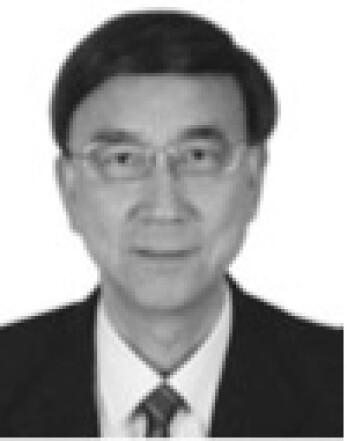 Cheng Enfu (links) ist Leitender Professor an der Universität der Chinesischen Akademie der Sozialwissenschaften (CASS) und ehemaliger Dekan des marxistischen Forschungsinstituts der CASS; Forschungsrichtung: Marxistische Theorie. 65344718@vip.163.com